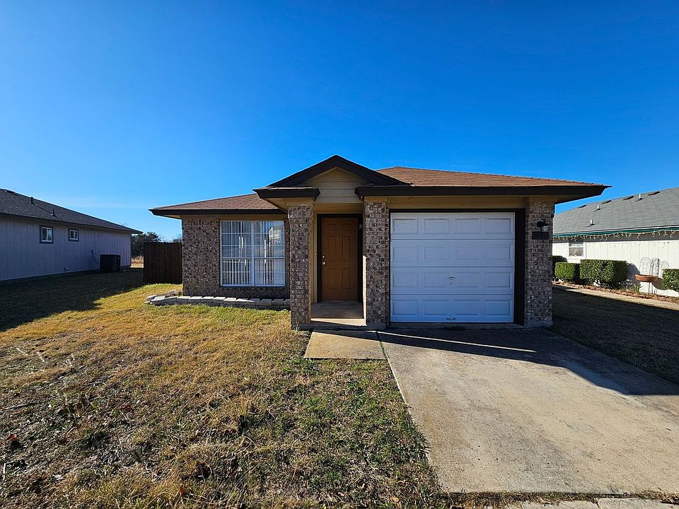 1st image of 2206 Tracey Ann Ln