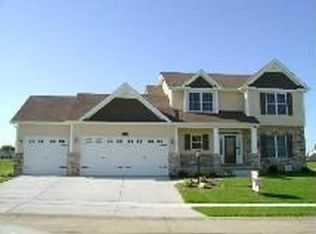 3389 Summertree Ave, Bettendorf, IA 52722