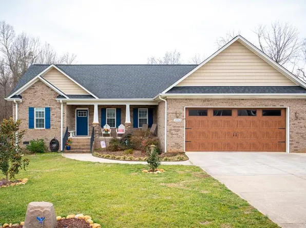 5953 Fred East Ln, Pleasant Garden, NC 27313