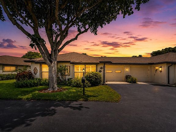 4th image of 4762 Greentree Drive #A