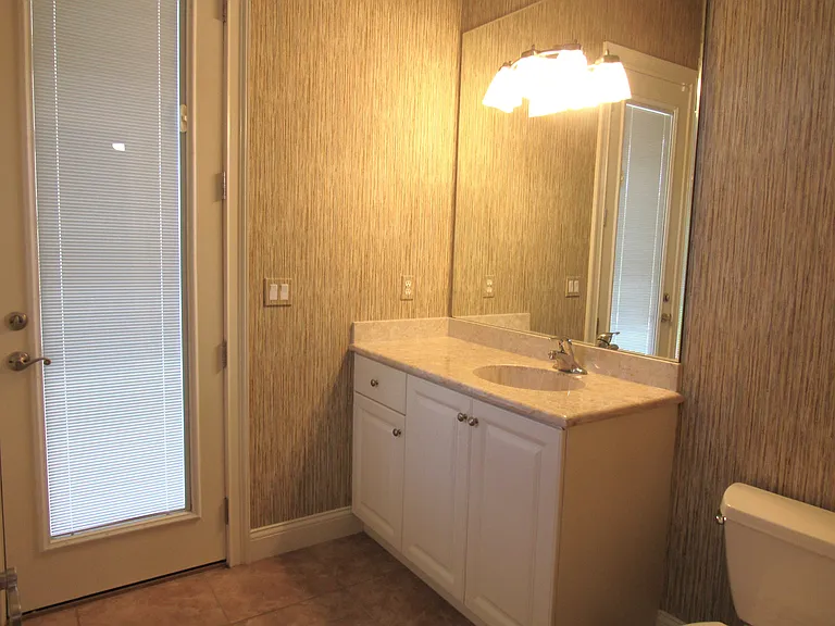 Ensuite bath