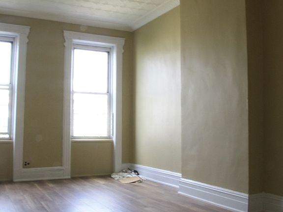 2nd image of 1517 Greene Ave