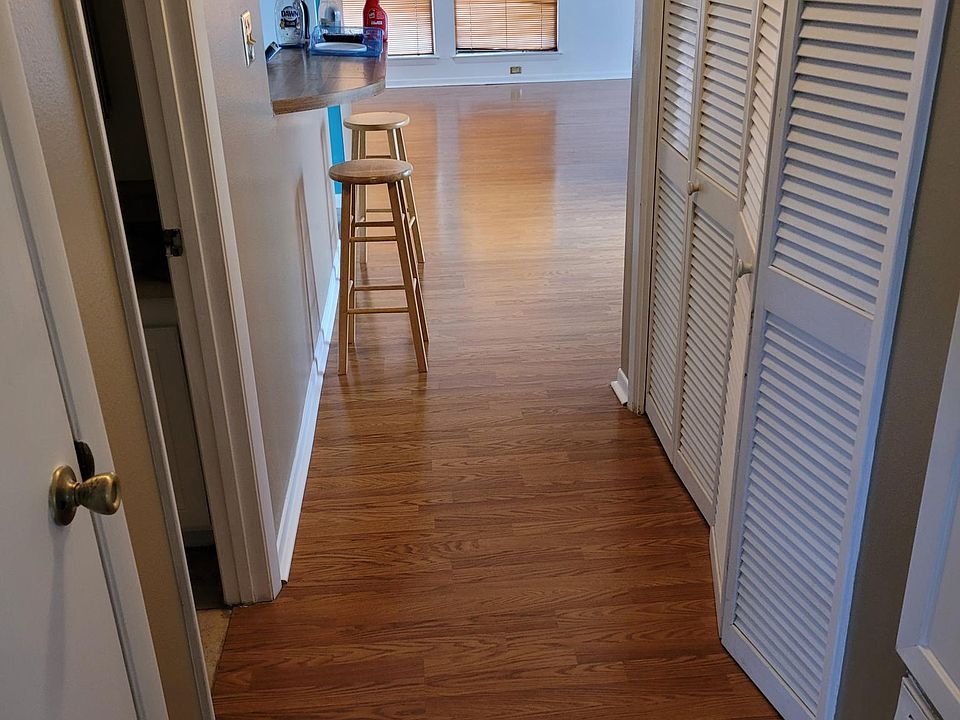 1st image of 3040 Delmonte Dr