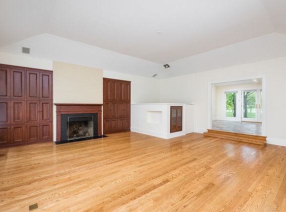 5th image of 31W709 Peterson Dr