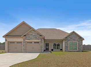 326 Sandbed Rd, Newton, AL 36352