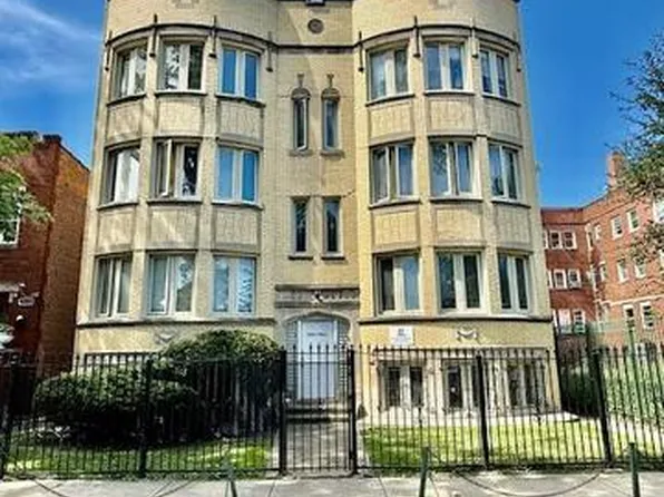 7932 S Kingston Ave Unit G, Chicago, IL 60617