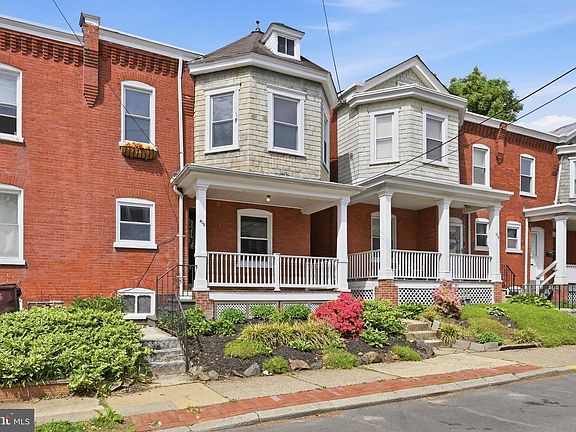 2nd image of 406 W 20th St
