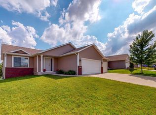 5662 King Arthur Rd NW, Rochester, MN 55901