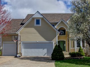 299 W Westhoff Pl, Gardner, KS 66030