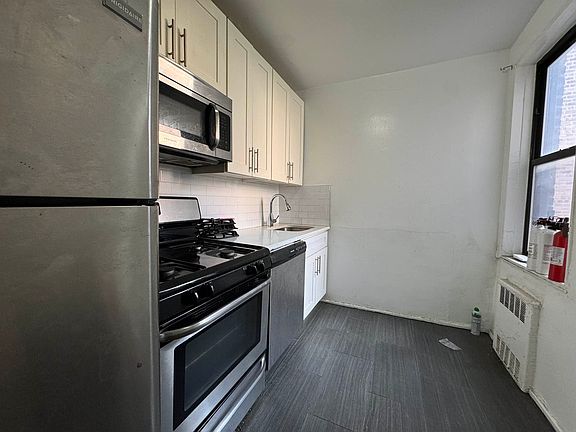 5th image of 6390 Austin St APT 2B