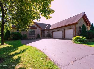 10609 Maple Tree Dr, Woodstock, IL 60098
