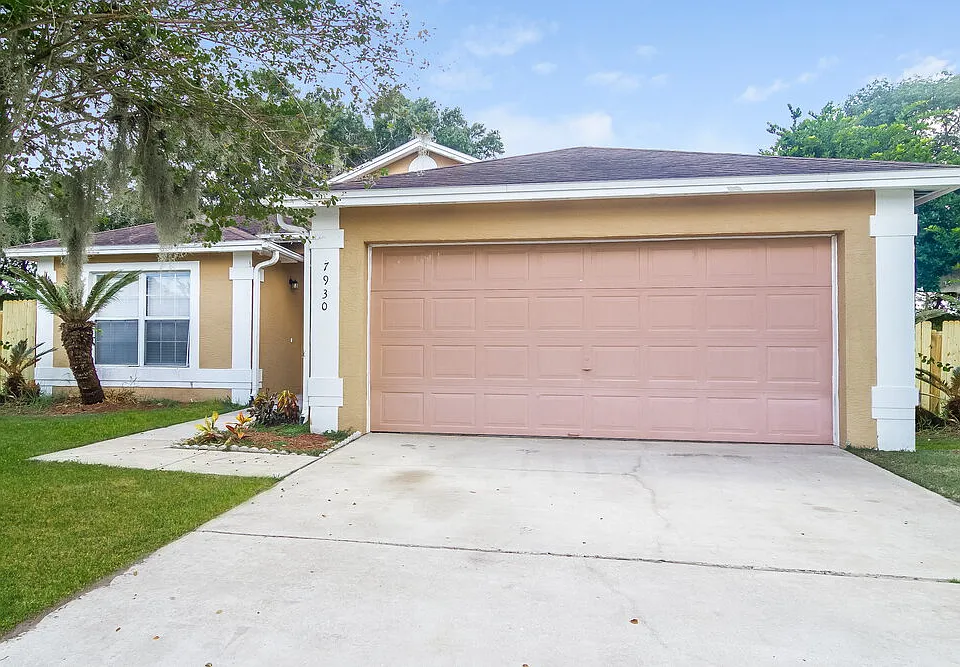 7930 Soft Pine Cir