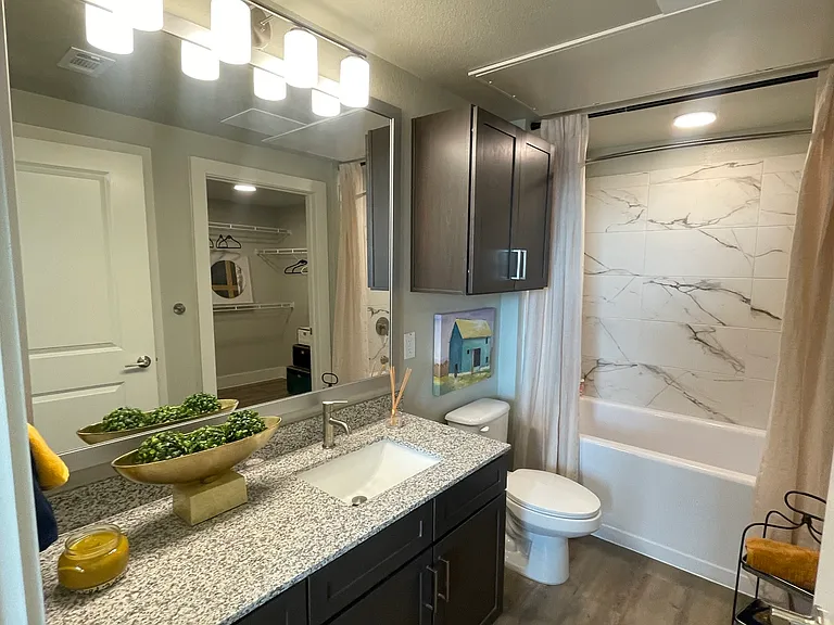 Rollingwood Dr — Photo 8