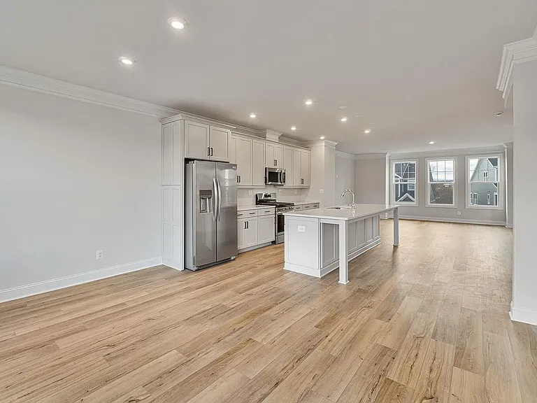 1320 Laconia Ln — Photo 19