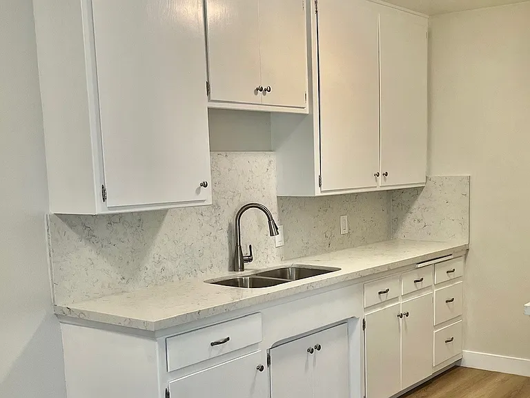 4350 N Lakewood Blvd #8 — Photo 1