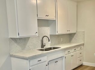 4350 N Lakewood Blvd APT 8, Long Beach, CA 90808