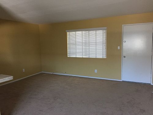 3rd image of 1831 Grant Ave APT 06