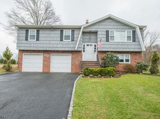 91 E Lindsley Rd, Cedar Grove, NJ 07009