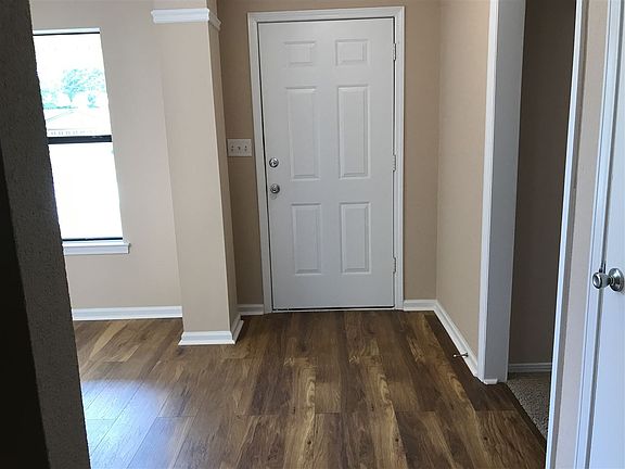 3rd image of 663 Seapine Cir