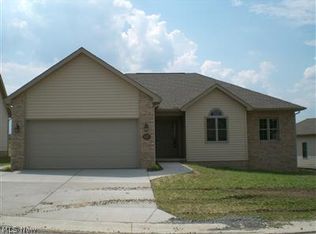 127 Stonehaven #18, Columbiana, OH 44408