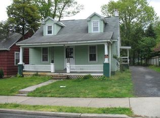 103 S Locust St, Lititz, PA 17543