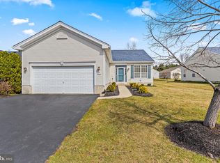 89 Chamber Ln, Columbus, NJ 08022