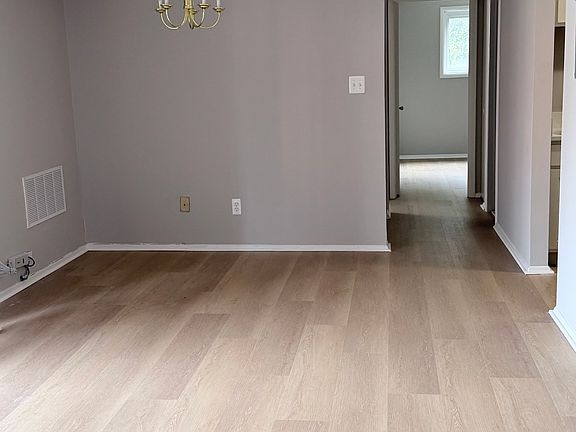 5th image of 4358 Cherry Hill Rd APT 201