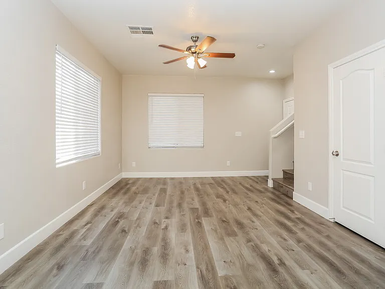 8276 Brilliant Pompon Pl — Photo 5