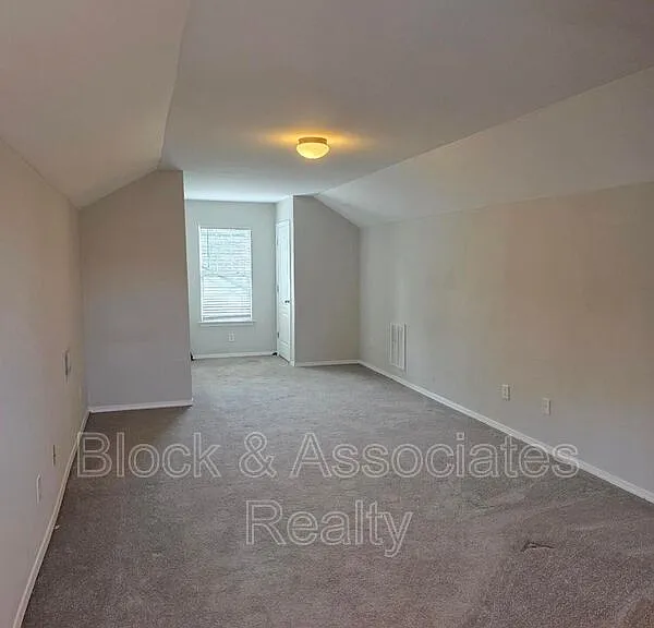 8208 Stone Cellar Dr — Photo 5