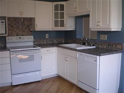 1st image of 421 N Gaylord Ave