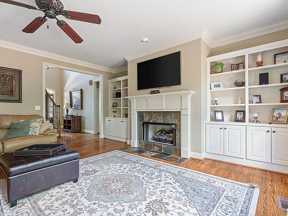 3rd image of 6308 Kidron Pl