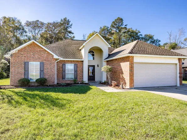 10022 Petersburg Dr, Denham Springs, LA 70706