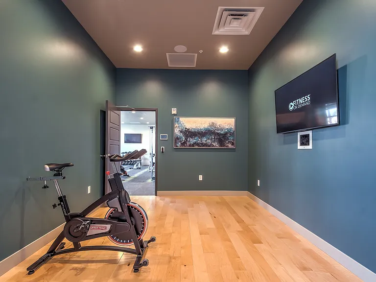 The Bonneville Apartments — Photo 13