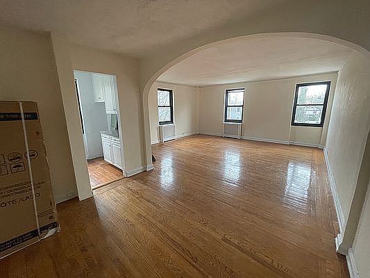 2nd image of 2728 Henry Hudson Pkwy #C37