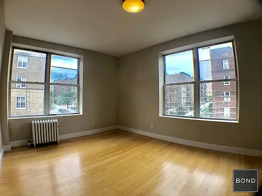 Rented by Bond New York | media 7