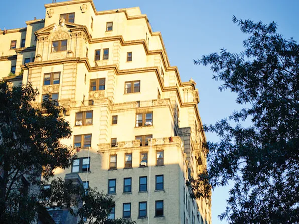 666 West End Avenue image 9 of 14