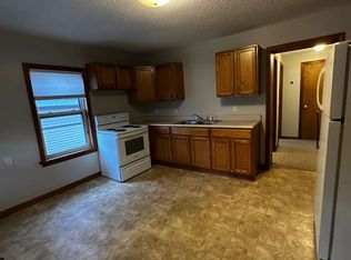 24 North St #2B, Warren, MA 01083