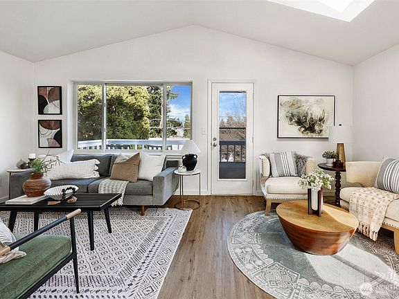 3rd image of 7737 12th Avenue SW
