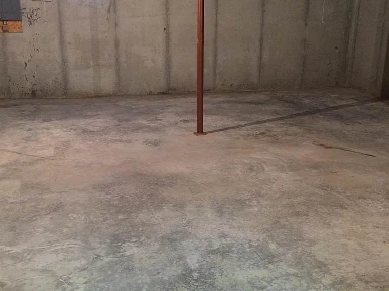 1200 NE Franklin Dr — Photo 32