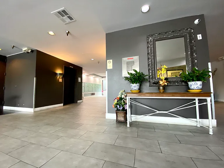 4431 Eagle Rock Blvd — Photo 7