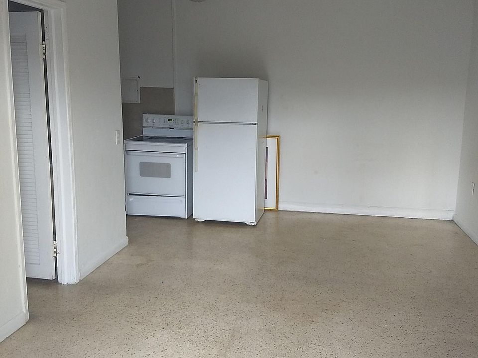 2nd image of 901 SW 5th Ave #2