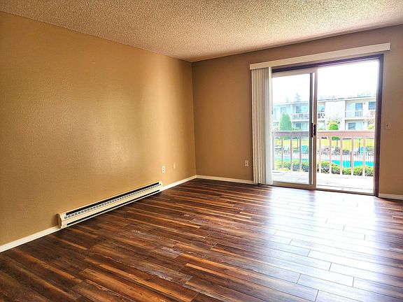 4th image of 14519-14535 C St S #Ap-04