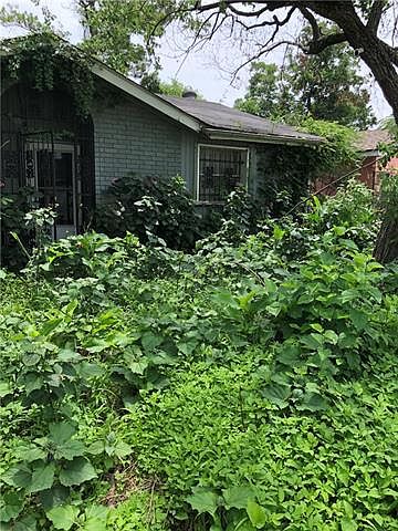 1st image of 3340 Dickens Dr