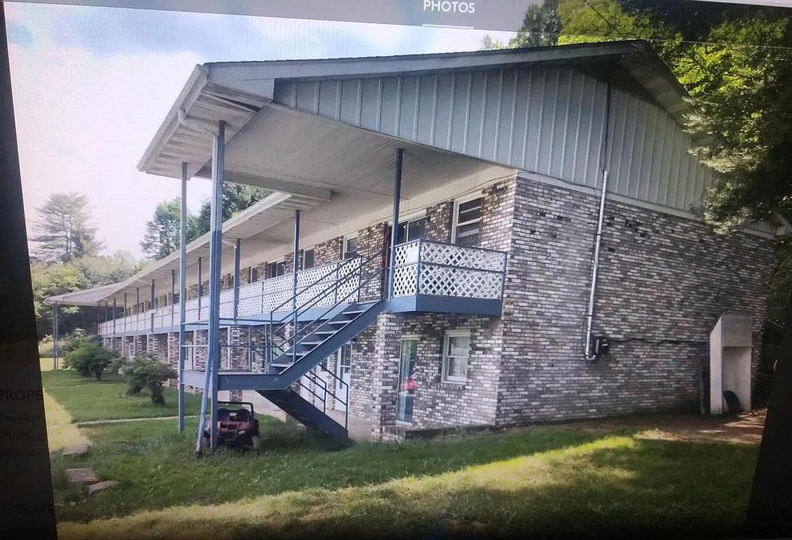 2 bed, 815 sqft, $1,100 — Photo 4