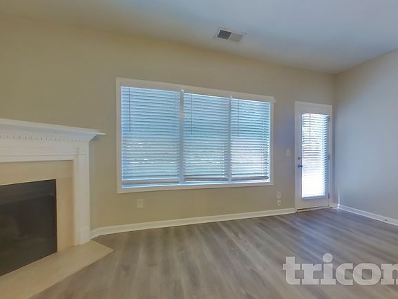 2nd image of 106 Bethany Manor Dr