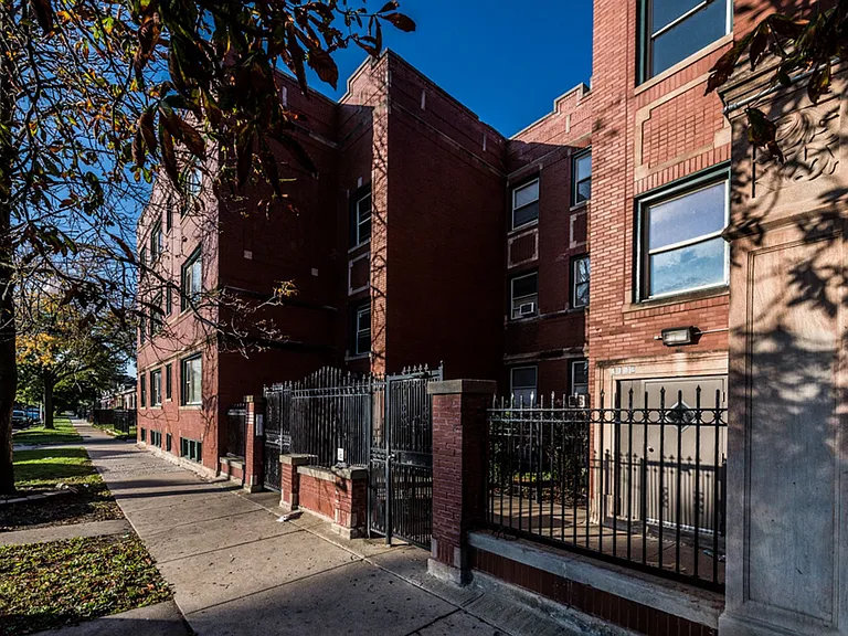 6306 S Fairfield Ave — Photo 12