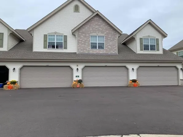 1102 Bedford Ct, Mount Pleasant, WI 53406