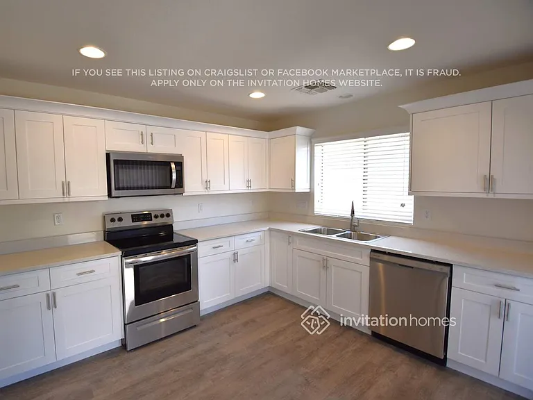 12218 W Hadley St — Photo 7