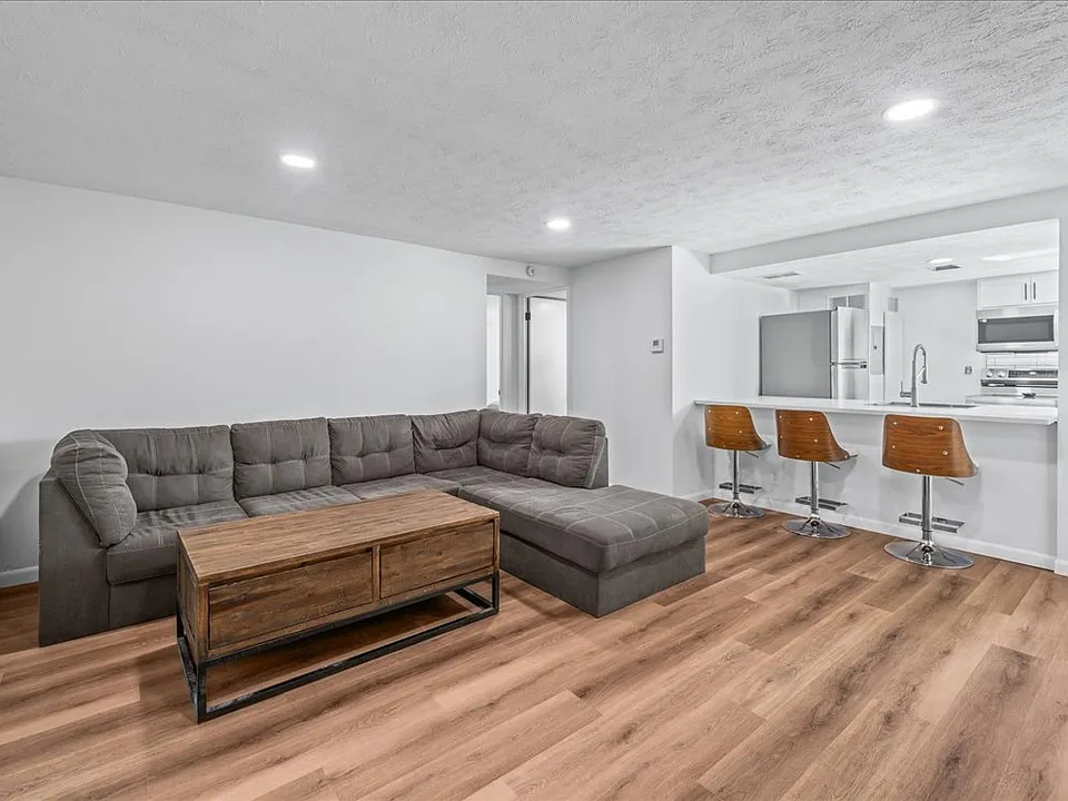 120 S 38th Ave #36