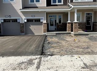 667 Allied Mews, Ottawa, ON K2S3A1